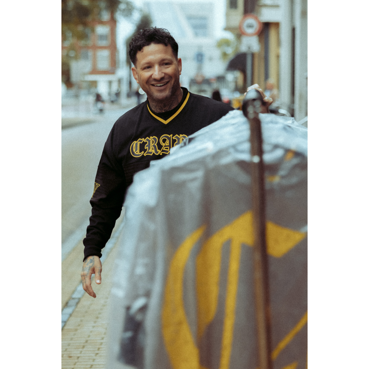 MESH JERSEY BLACK YELLOW