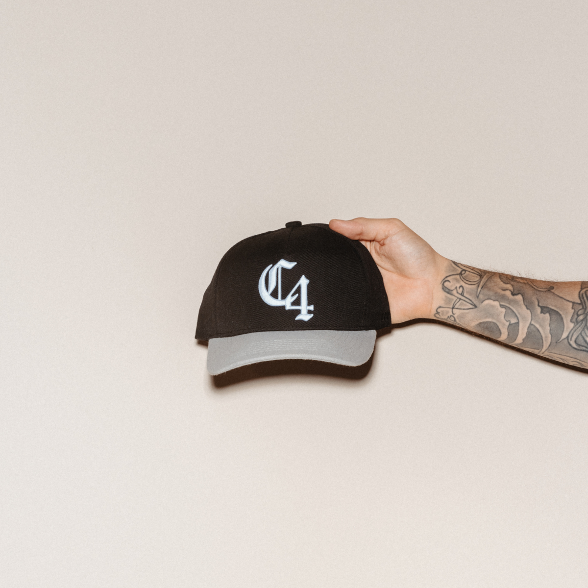C4 CAP BLACK GREY