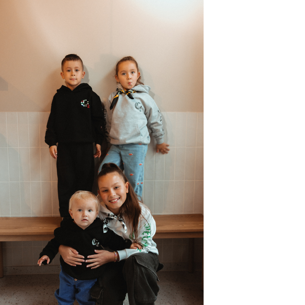 C4 KIDS HOODIE WHITE